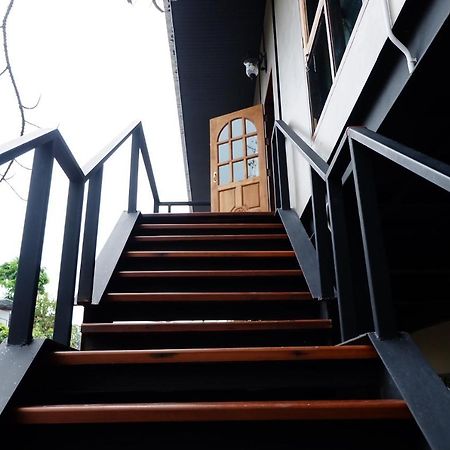 Bloom Cafe & Hostel Koh Lipe Ngoại thất bức ảnh