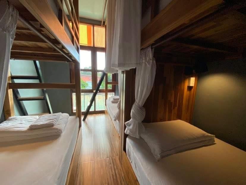 Bloom Cafe & Hostel Koh Lipe Ngoại thất bức ảnh
