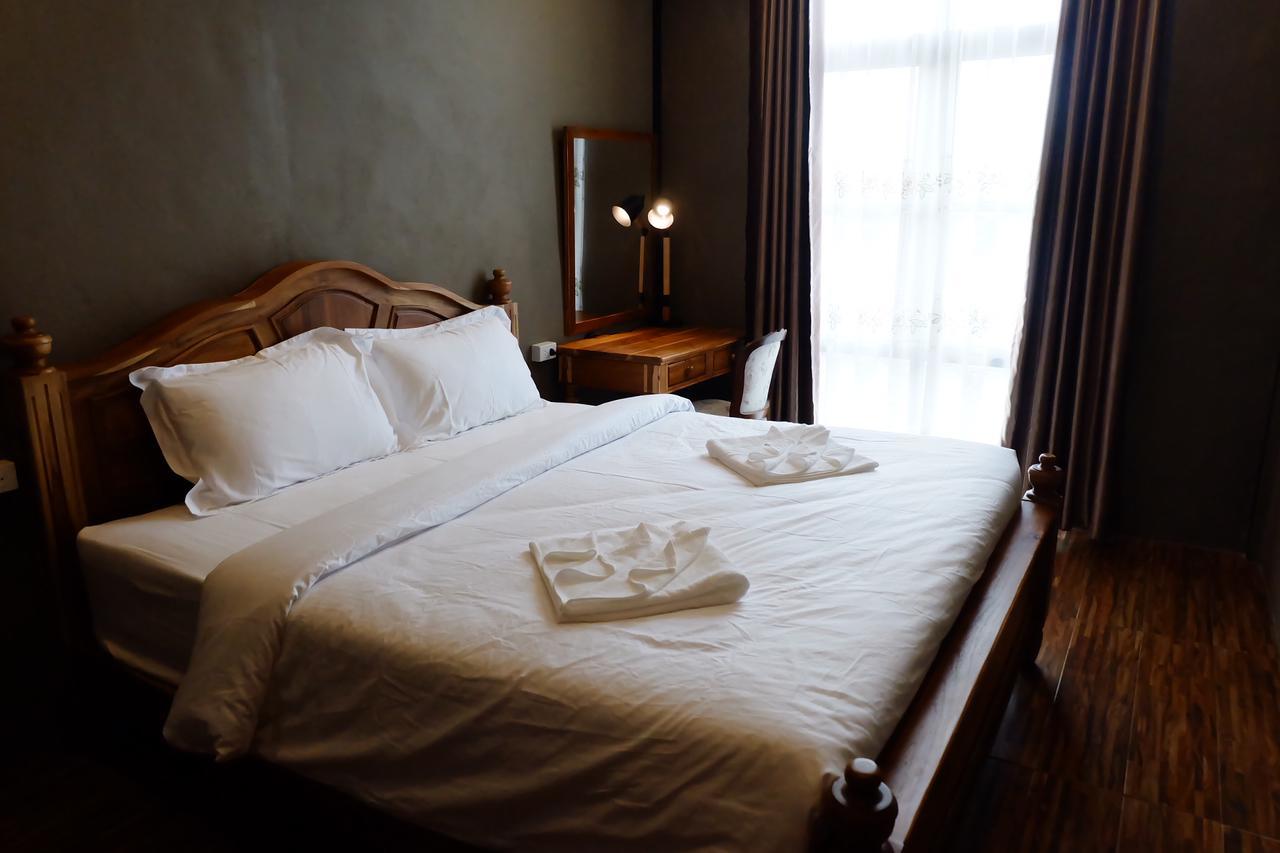 Bloom Cafe & Hostel Koh Lipe Ngoại thất bức ảnh