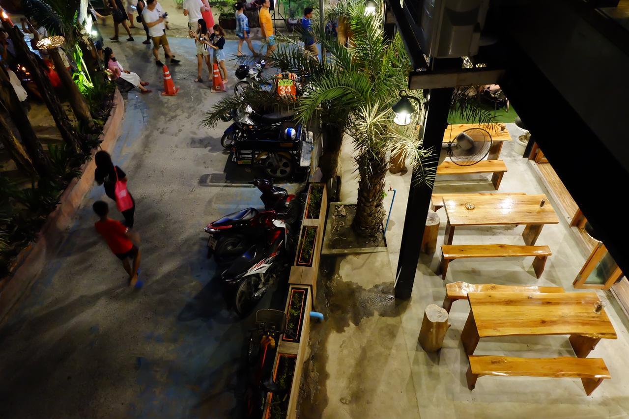 Bloom Cafe & Hostel Koh Lipe Ngoại thất bức ảnh